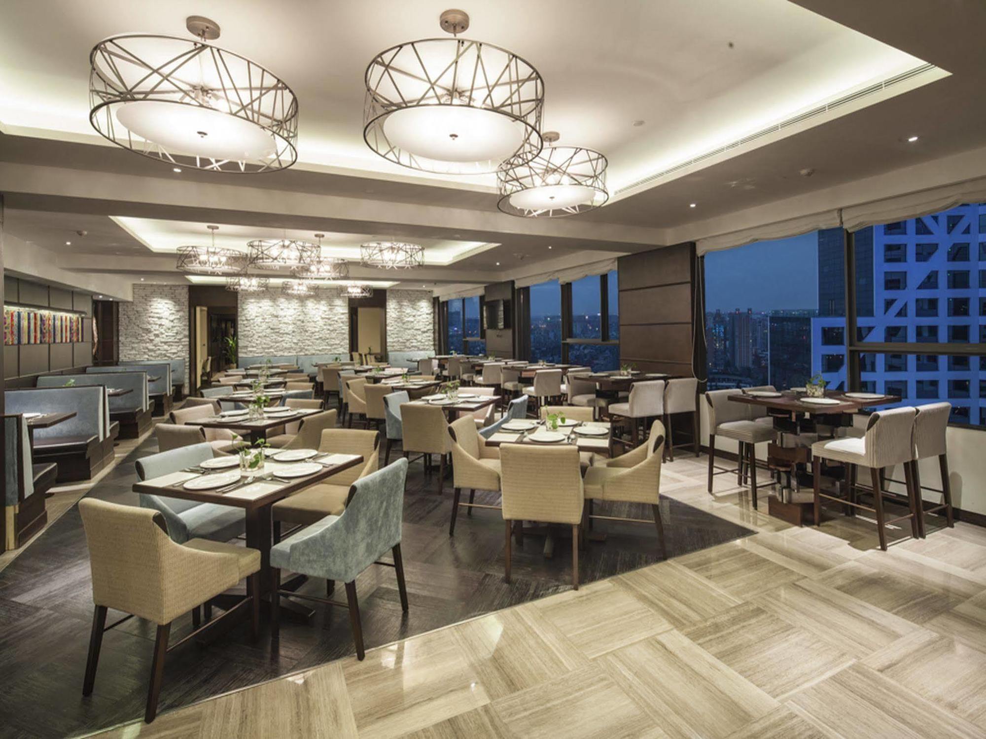 แอสคอต แรฟเฟิ่ล ซิตี้ เฉิงตู เซอร์วิส อพาร์ตเมนท์ Apartment ภายนอก รูปภาพ